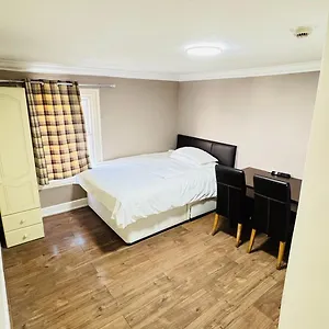 Lodge White House, Cambridge (Cambridgeshire)
